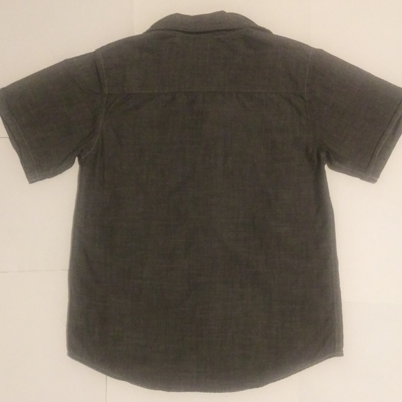BOYS DARK GRAY WRANGLERS BUTTON UP SHIRT. - Picture 2 of 4